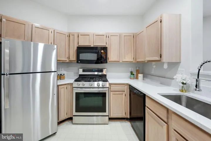 4405 Sedgehurst Dr #105, Fairfax, Virginia 22033