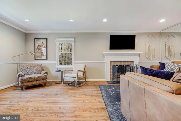 8356 Luce Ct, Springfield, Virginia 22153
