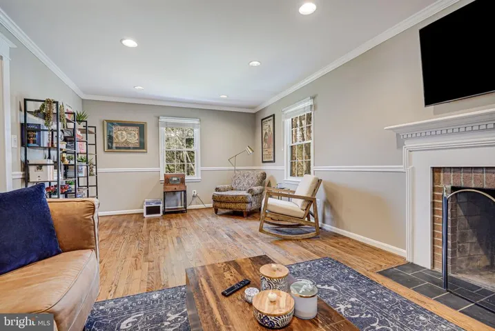 8356 Luce Ct, Springfield, Virginia 22153