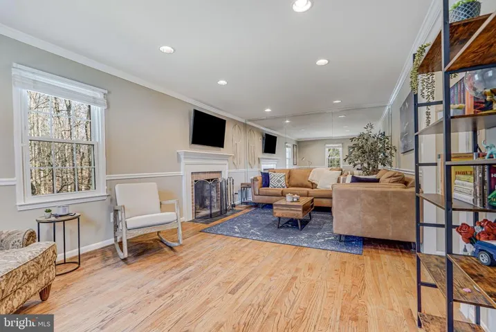 8356 Luce Ct, Springfield, Virginia 22153