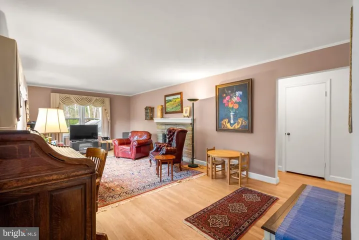 6640 Kirby Ct, Falls Church, Virginia 22043