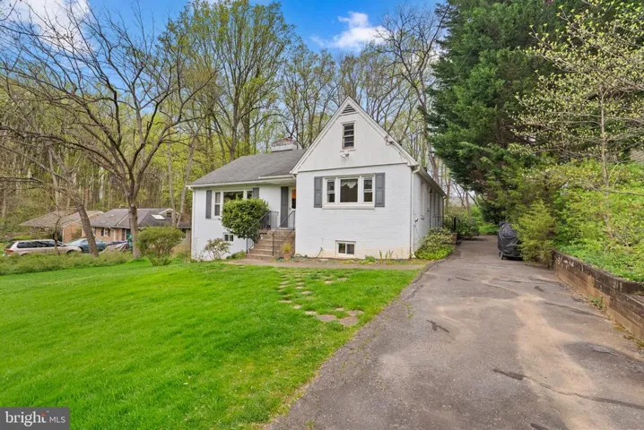 6640 Kirby Ct, Falls Church, Virginia 22043