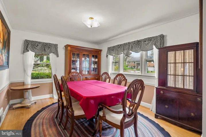 6640 Kirby Ct, Falls Church, Virginia 22043