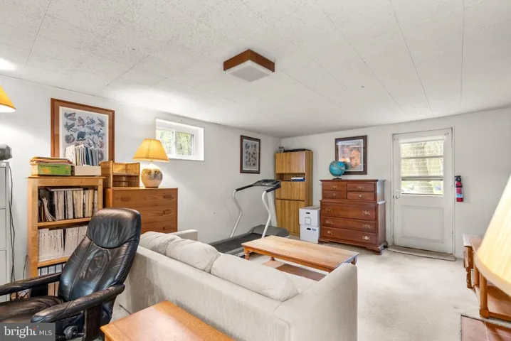 6640 Kirby Ct, Falls Church, Virginia 22043