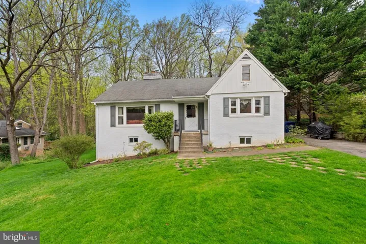 6640 Kirby Ct, Falls Church, Virginia 22043