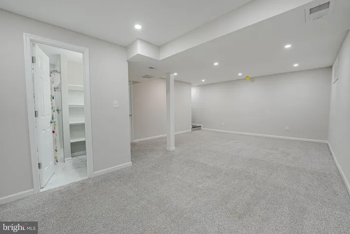 3206 Shaw Park Ct, Alexandria, Virginia 22306