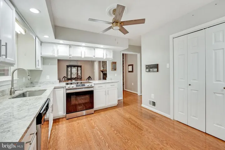 4597 Bishop Pl, Dumfries, Virginia 22025