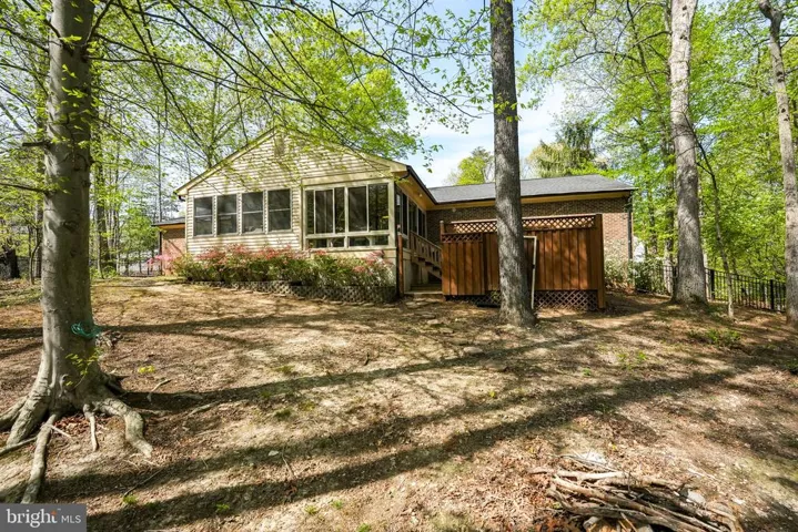 4597 Bishop Pl, Dumfries, Virginia 22025
