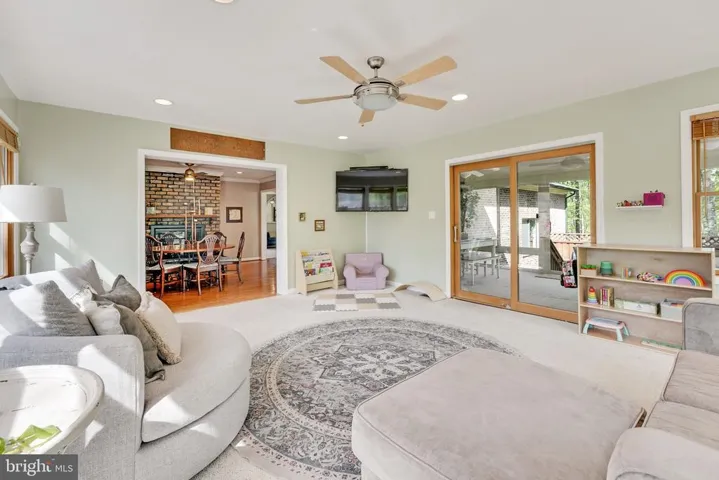 4597 Bishop Pl, Dumfries, Virginia 22025