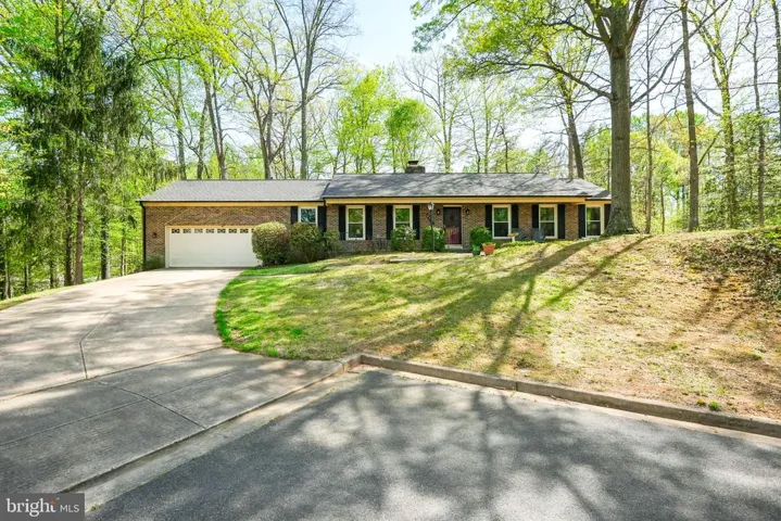 4597 Bishop Pl, Dumfries, Virginia 22025