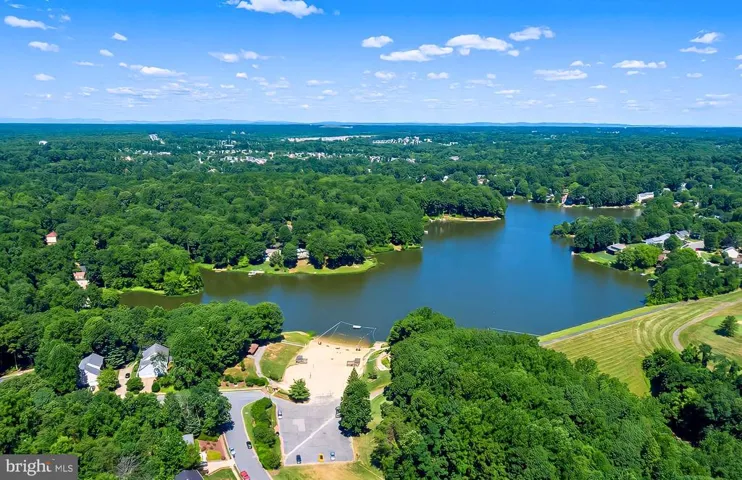 4597 Bishop Pl, Dumfries, Virginia 22025