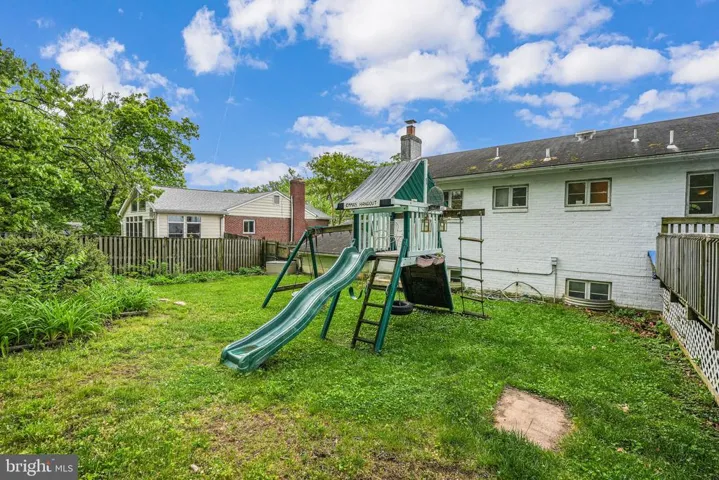 6322 Villa Ln, Falls Church, Virginia 22044