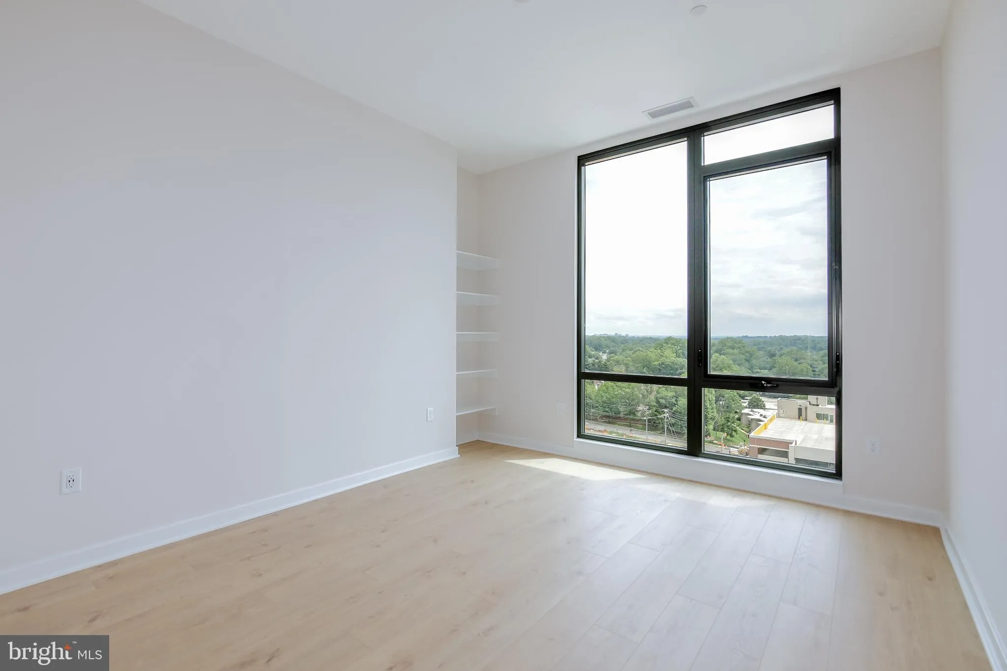 255 W. FALLS STATION BOULEVARD, Falls Church, VA 22046