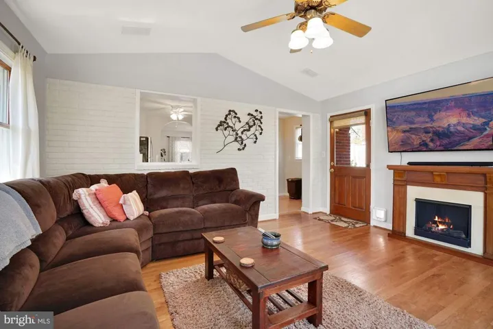 1807 S Stafford St, Arlington, Virginia 22204