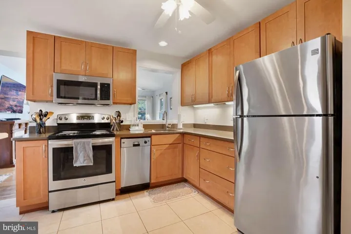 1807 S Stafford St, Arlington, Virginia 22204