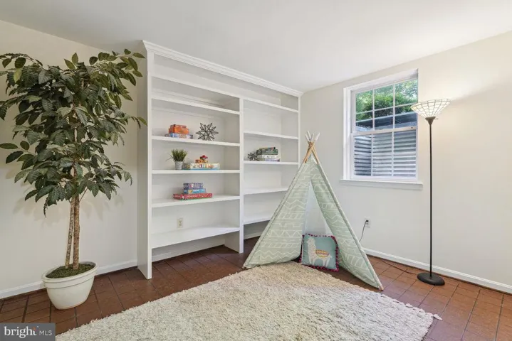 4491 Morning Wind Ct, Annandale, Virginia 22003