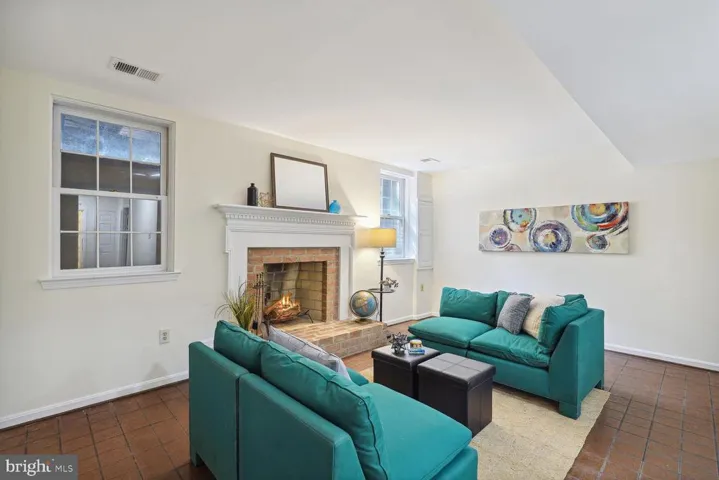 4491 Morning Wind Ct, Annandale, Virginia 22003