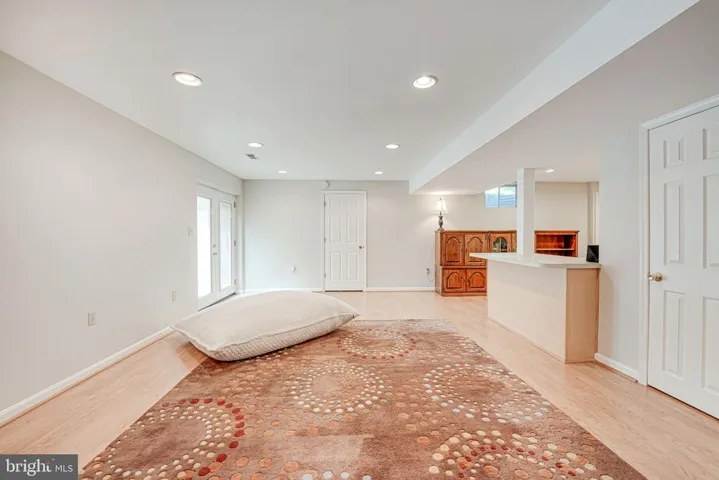 6328 Hidden Canyon Rd, Centreville, Virginia 20120