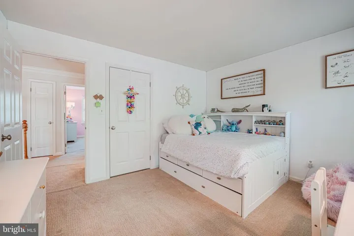 6328 Hidden Canyon Rd, Centreville, Virginia 20120