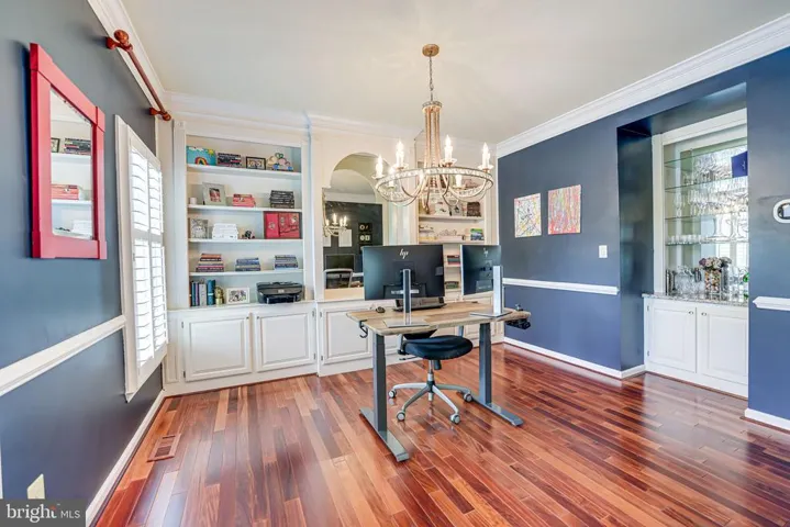 6328 Hidden Canyon Rd, Centreville, Virginia 20120