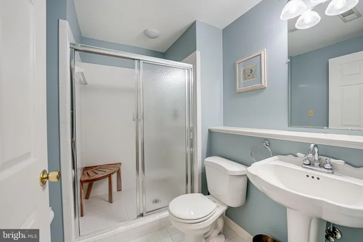 6328 Hidden Canyon Rd, Centreville, Virginia 20120