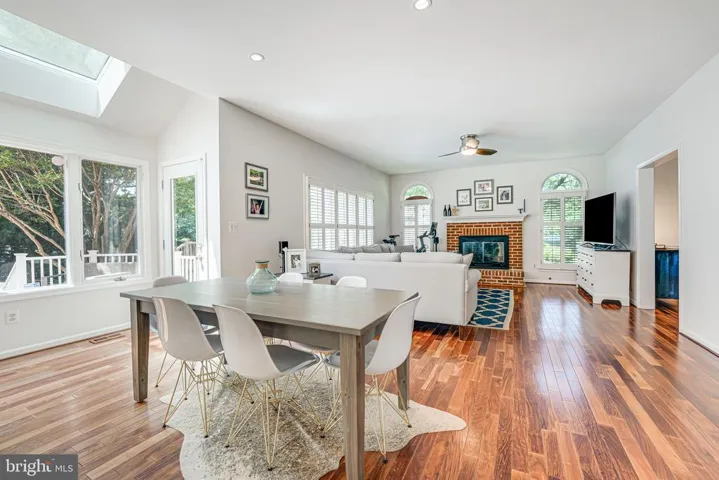 6328 Hidden Canyon Rd, Centreville, Virginia 20120