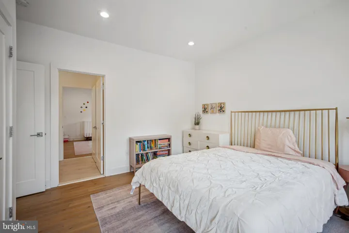 2033 Griffith Rd, falls Church, va, 22043, fairfax