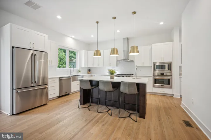 2033 Griffith Rd, falls Church, va, 22043, fairfax