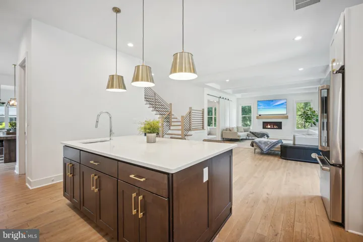 2033 Griffith Rd, falls Church, va, 22043, fairfax