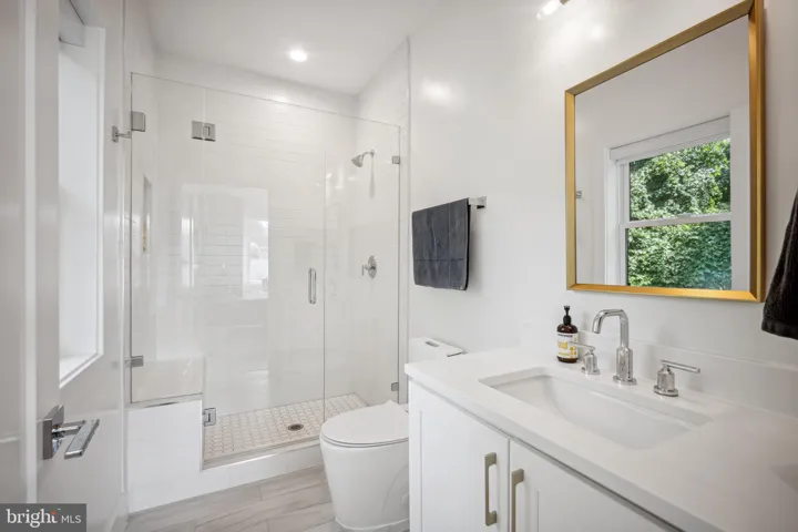 2033 Griffith Rd, falls Church, va, 22043, fairfax