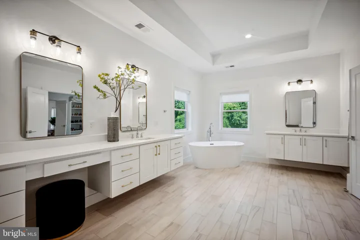 2033 Griffith Rd, falls Church, va, 22043, fairfax