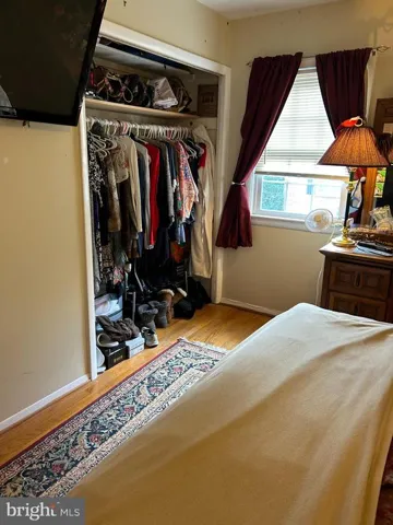 912 Waynewood Blvd, Alexandria, Virginia 22308