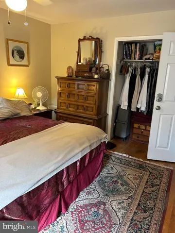 912 Waynewood Blvd, Alexandria, Virginia 22308