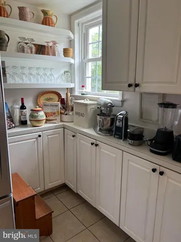 912 Waynewood Blvd, Alexandria, Virginia 22308