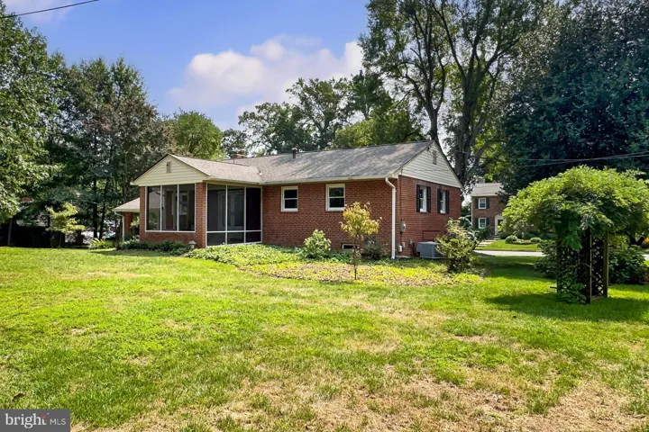 7504 Fairwood Ln, falls Church, va, 22046, fairfax