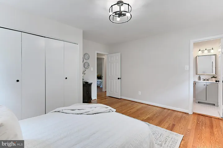 7504 Fairwood Ln, falls Church, va, 22046, fairfax