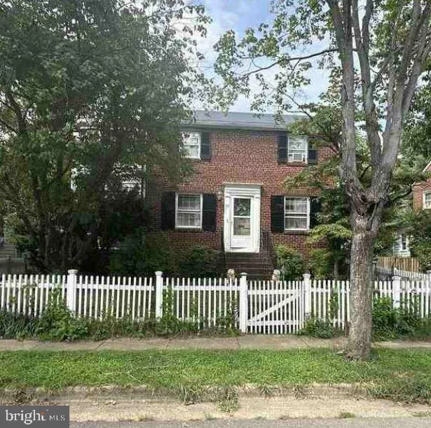 15 SPRING STREET, Alexandria, VA 22301