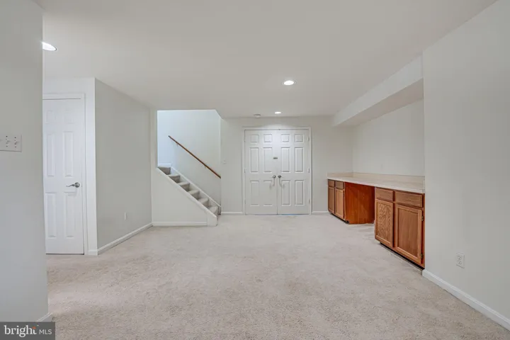 8619 Oak Brook Ln, fairfax Station, va, 22039, fairfax