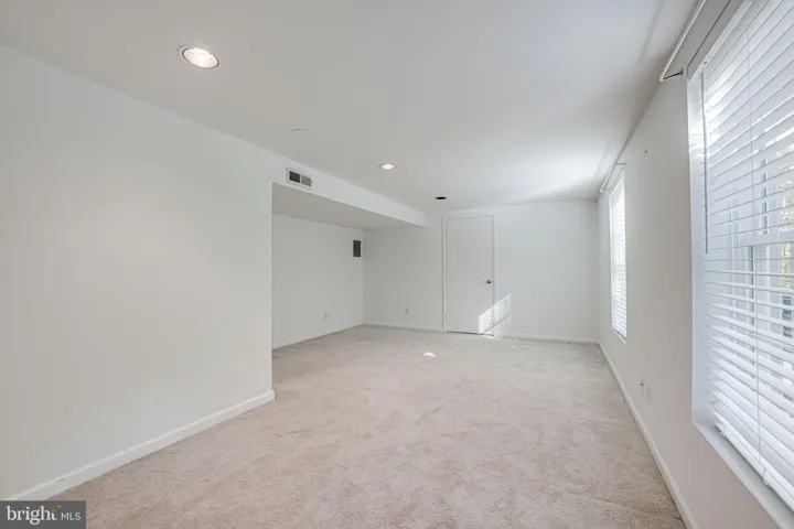 8619 Oak Brook Ln, fairfax Station, va, 22039, fairfax
