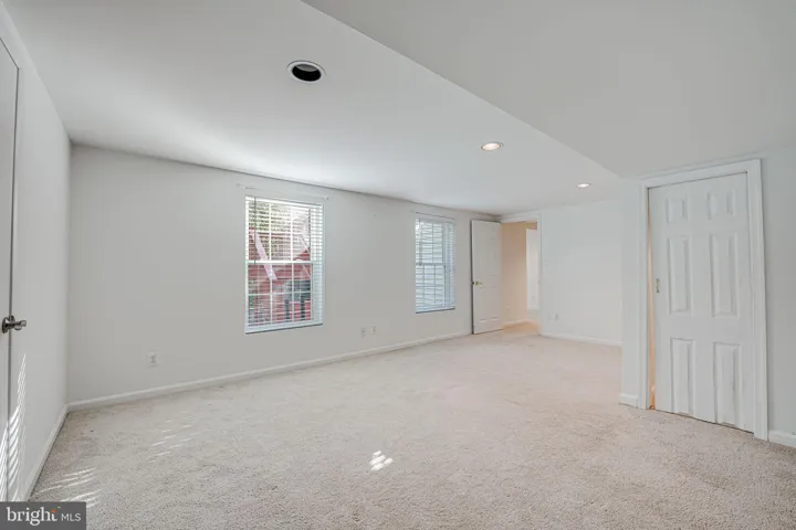 8619 Oak Brook Ln, fairfax Station, va, 22039, fairfax