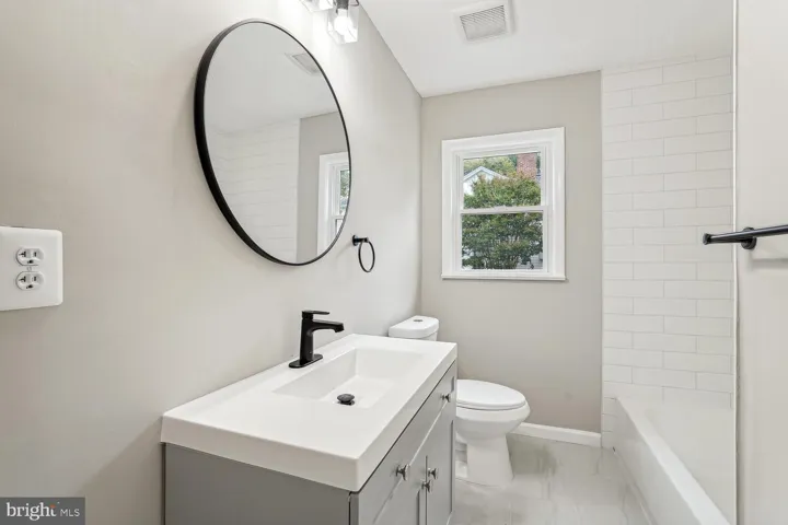 3001 Franklin St, alexandria, va, 22306, fairfax