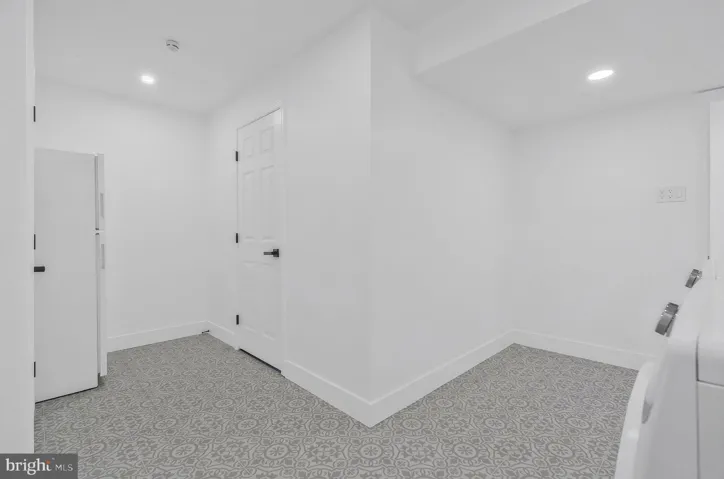 6810 Weaver Ave, mclean, va, 22101, fairfax