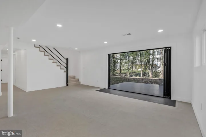 6810 Weaver Ave, mclean, va, 22101, fairfax