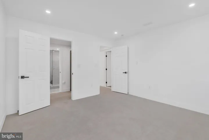 6810 Weaver Ave, mclean, va, 22101, fairfax