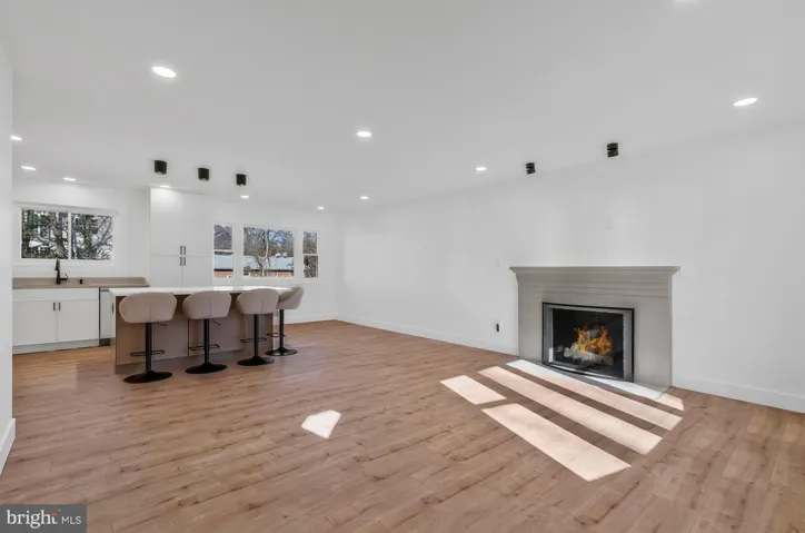 6810 Weaver Ave, mclean, va, 22101, fairfax