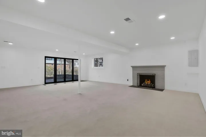 6810 Weaver Ave, mclean, va, 22101, fairfax