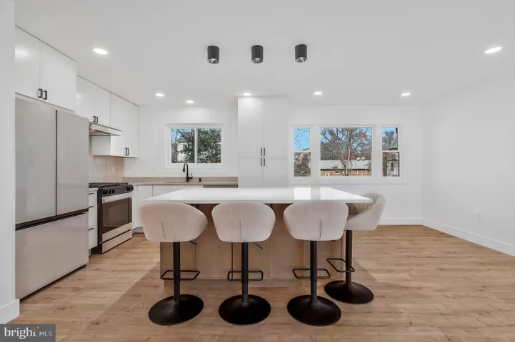 6810 Weaver Ave, mclean, va, 22101, fairfax