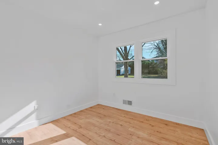 6810 Weaver Ave, mclean, va, 22101, fairfax