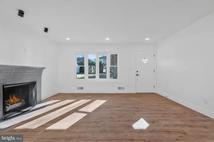 6810 Weaver Ave, mclean, va, 22101, fairfax