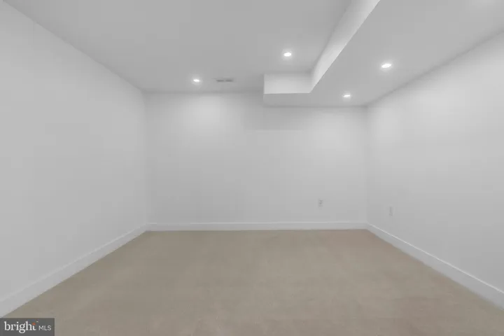 6810 Weaver Ave, mclean, va, 22101, fairfax
